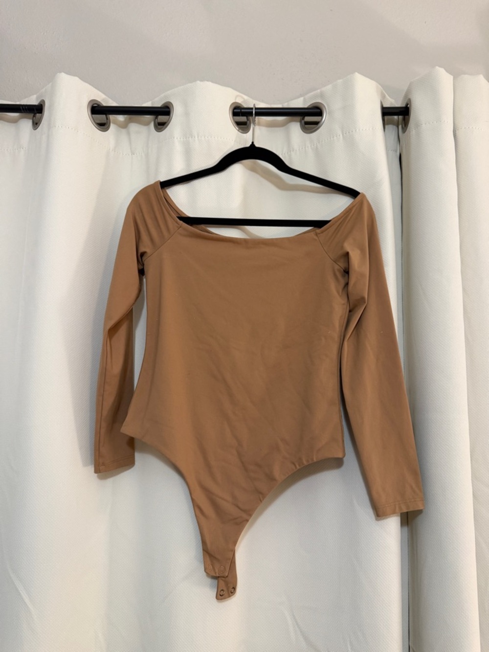 nuuds Tan Long Sleeve off the shoulder Bodysuit